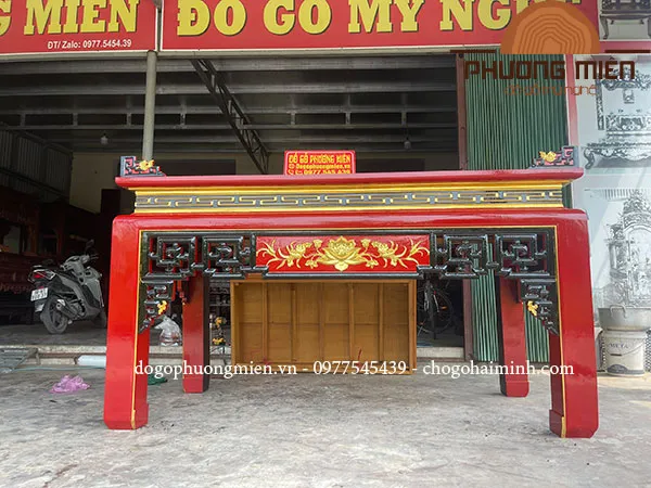 b&agrave;n thờ truyện c&agrave;i sen gỗ m&iacute;t