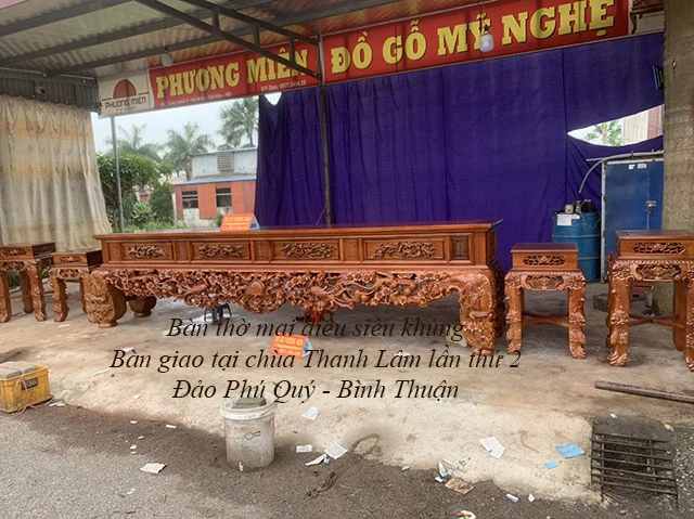 Bàn thờ gỗ khủng hoàn thiện bàn giao tại đảo phú quý Bình thuận